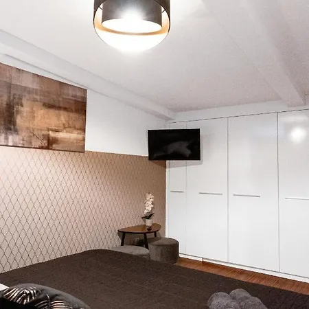 Vandrarhem Clicktheflat Piekna Center *