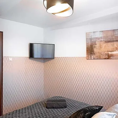 Clicktheflat Piekna Center بيت شباب *