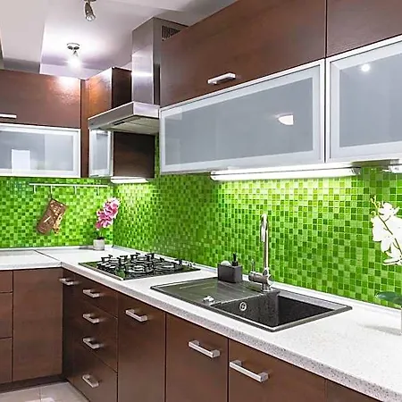 بيت شباب Clicktheflat Piekna Center