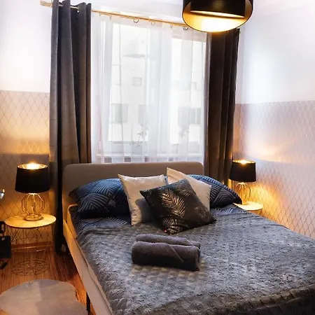 Clicktheflat Piekna Center *